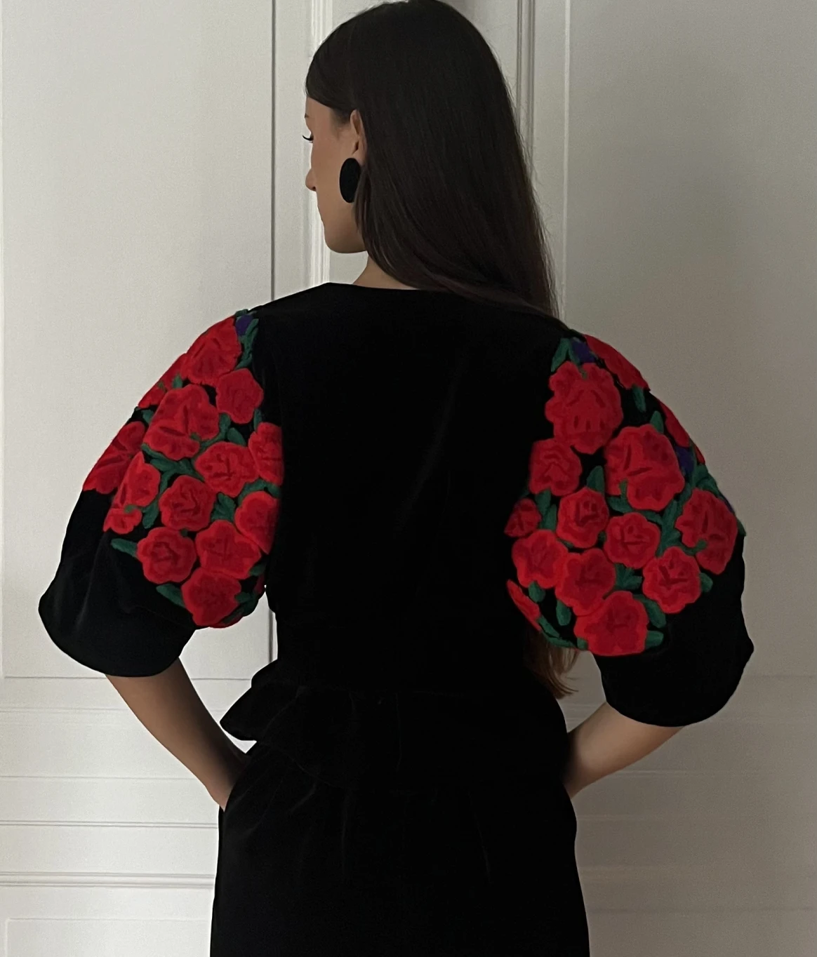 Velvet jacket with red embroidery - Image 3
