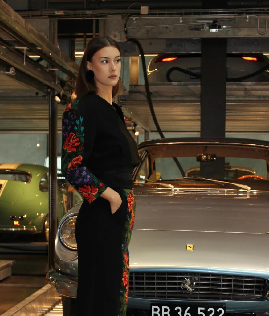 Wool embroidered jacket - Image 4