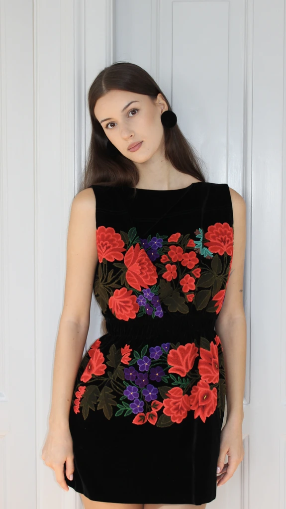 Mini red embroidered dress with open back