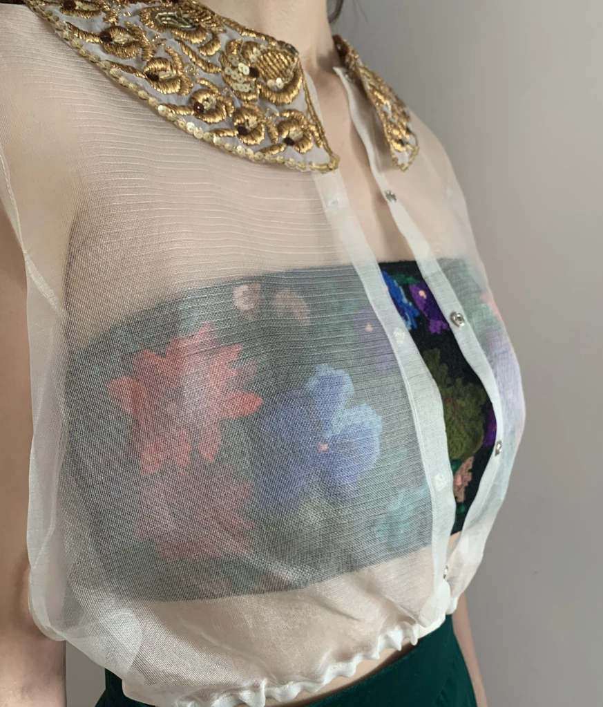 Organza top with golden collar and buttons - Image 4