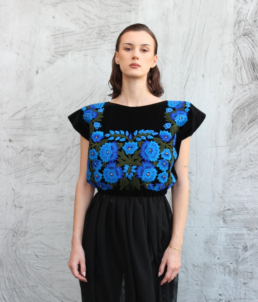 Velvet top with blue embroidery