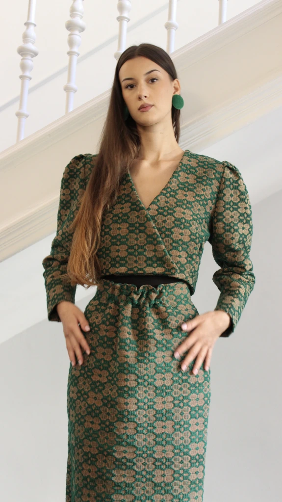 Green hand woven set-short jacket - Image 4
